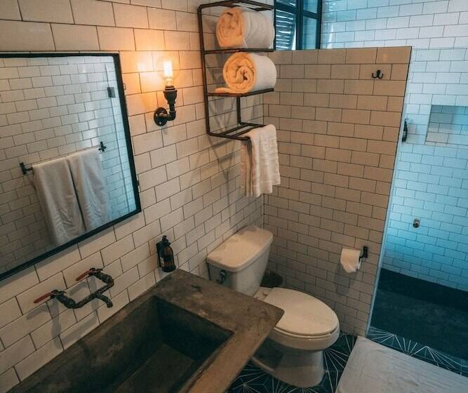 带大床的套房, Maka Hotel Boutique