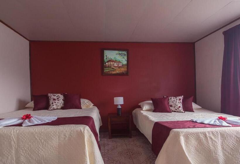 패밀리 룸, Nafre House B&b Monteverde