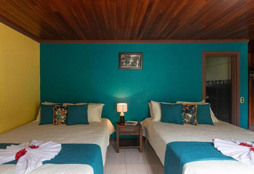 패밀리 룸, Nafre House B&b Monteverde