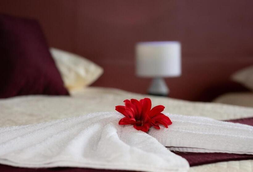 디럭스 4인 룸, Nafre House B&b Monteverde