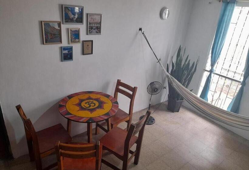 Номер Стандарт Индивидуальный Совместная Ванная, Casa Iwana
