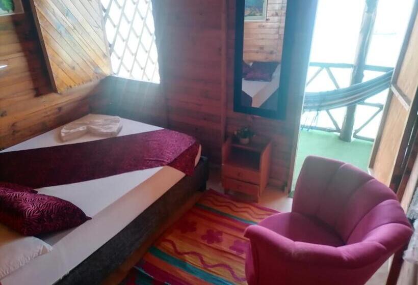 غرفة ديلوكس مطلّة علي البحر مزوَّدة بشُرفة, Posada Chikiluky Bar