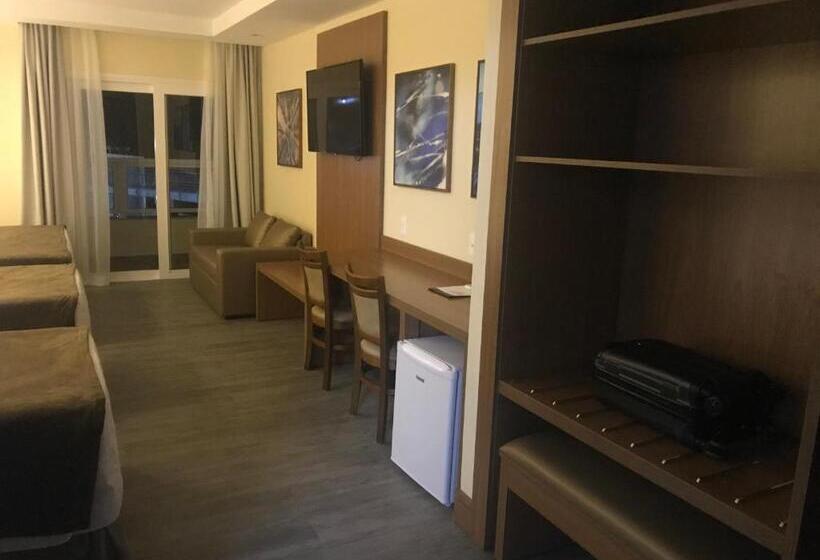 발코니가 있는 4인용 스탠다드 룸, Itatiaia Resort & Eventos
