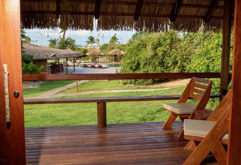 اتاق استاندارد سه نفره, Kauli Seadi Beach