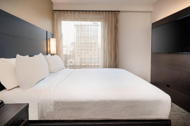 스위트 킹사이즈 침대, Residence Inn By Marriott Grand Rapids Downtown
