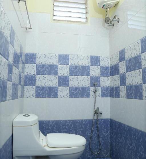 Номер Стандарт, Lakeview Residency, Sricity Tada