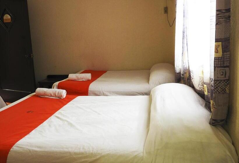 Economy Triple Room, Xpress Inn