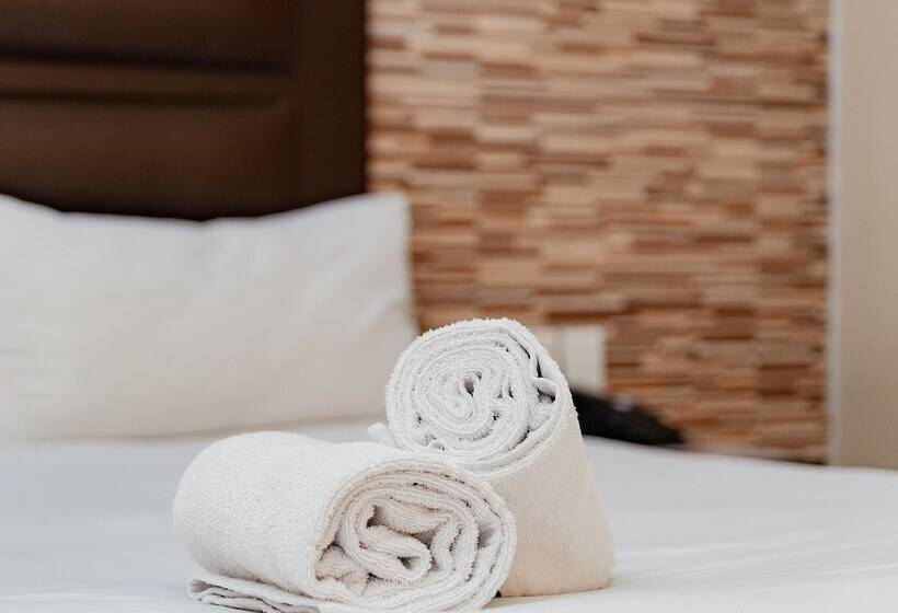 Номер Стандарт, Bayside Hotel 100 Pixley Kaseme Street