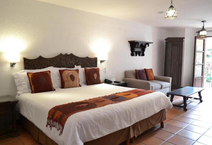 سوییت جونیور, Casa Rosada  Adults Only
