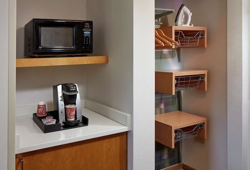 Номер Стандарт Адаптированный для Инвалидов, Hilton Garden Inn Portland/lake Oswego