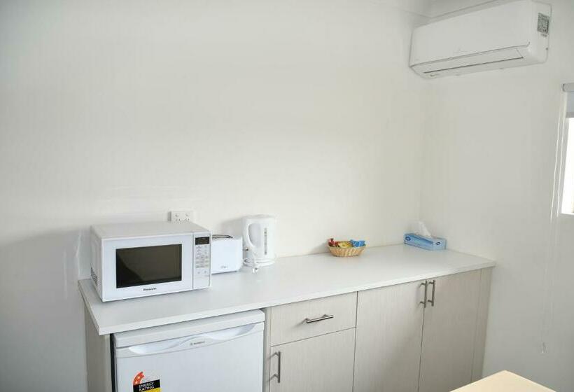 Номер Стандарт Индивидуальный Кровать Куин, Lakeside Inn Wollongong
