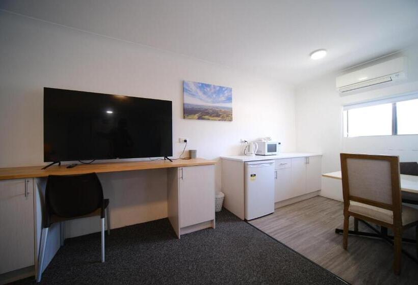Семейный Номер с Койками, Lakeside Inn Wollongong