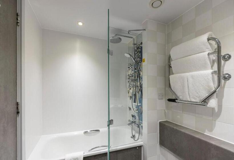 Quarto Estandar Cama King, Holiday Inn Milton Keynes Central, An Ihg