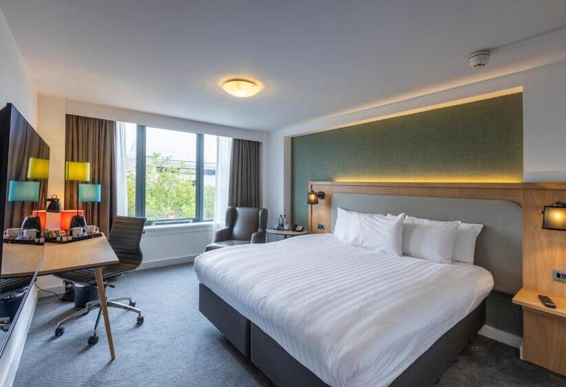Номер Премиум, Holiday Inn Milton Keynes Central, An Ihg