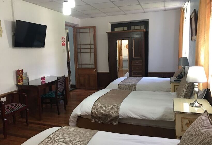 Номер Стандарт Трехместный, Queen S Villa Hotel Boutique