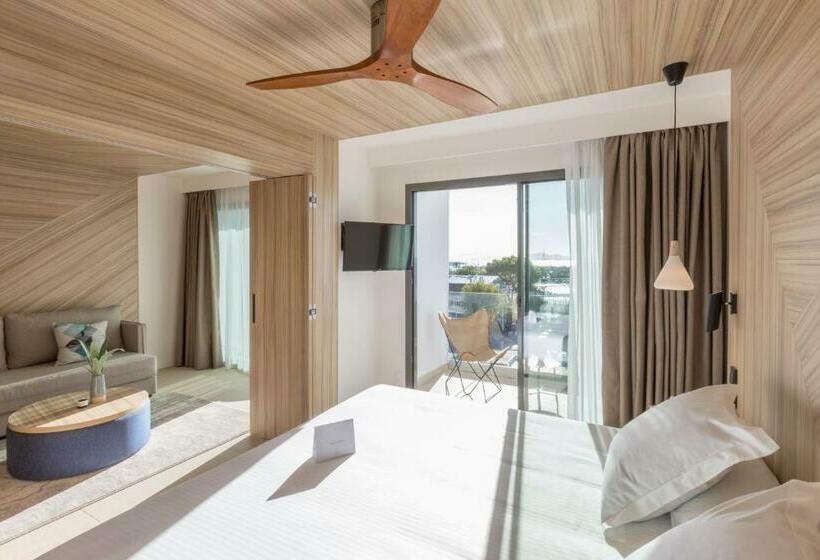 سوییت با چشم‌انداز دریا, Bordoy Alcudia Port Suites
