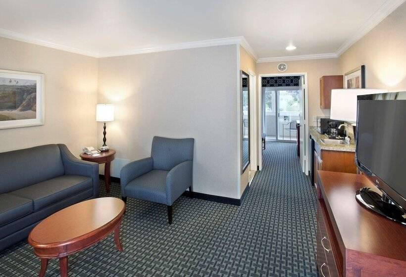 장애인을 위한 스위트, Best Western Plus Marina Shores