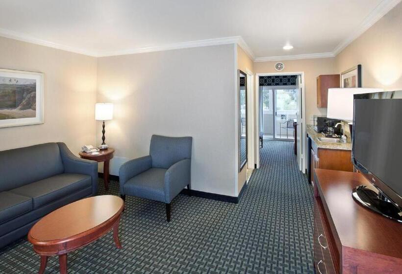 발코니가 있는 스위트, Best Western Plus Marina Shores