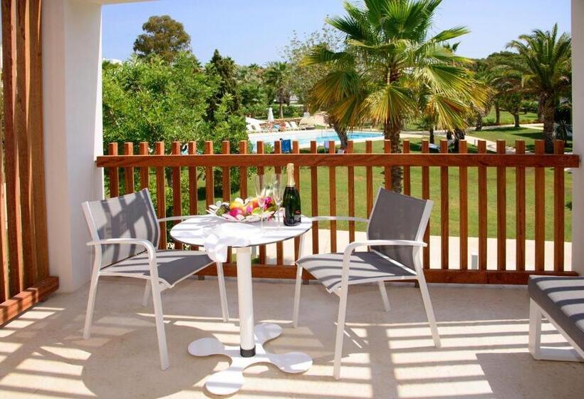 جناح عائلي, Cala Llenya Resort Ibiza