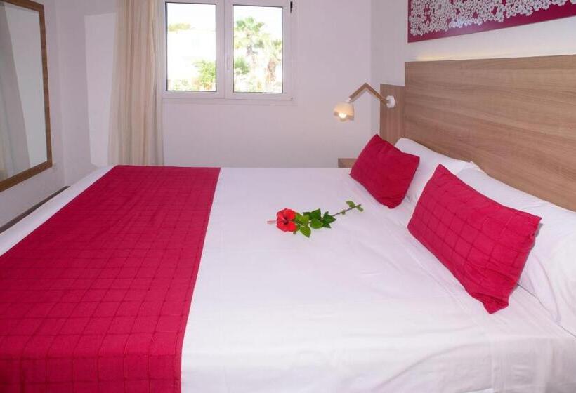 إستوديو قياسى, Cala Llenya Resort Ibiza