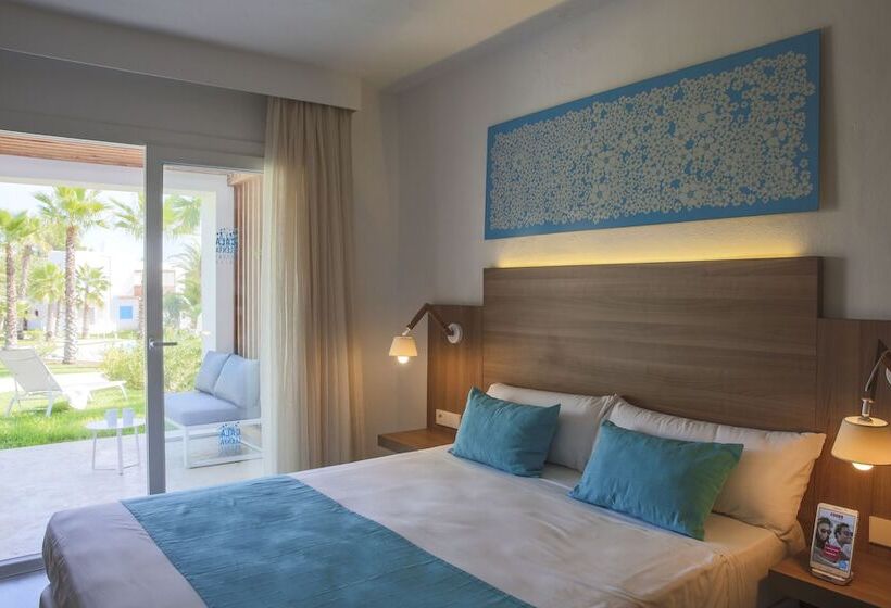 جناح مطلّ علي الحديقة, Cala Llenya Resort Ibiza