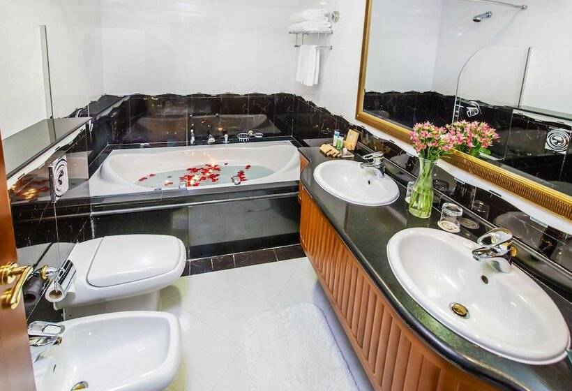 高级客房, Grand Excelsior Hotel   Bur Dubai