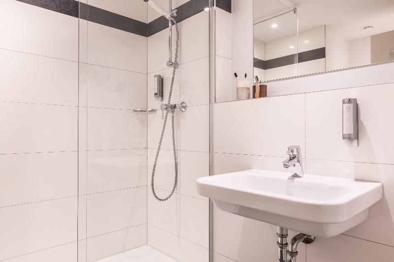 اتاق استاندارد سه نفره, Select Hotel Mainz
