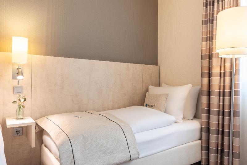 اتاق استاندارد سه نفره, Select Hotel Mainz