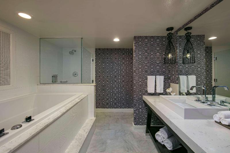 스탠다드 스튜디오 킹침대, The Royal Sonesta Washington Dc Dupont Circle