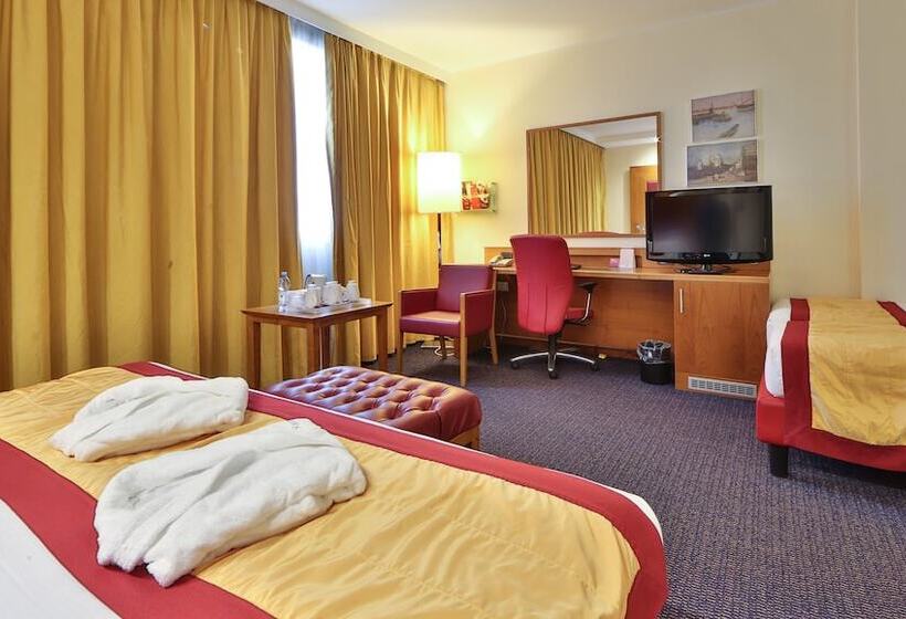 스탠다드 룸, Crowne Plaza Venice East, An Ihg