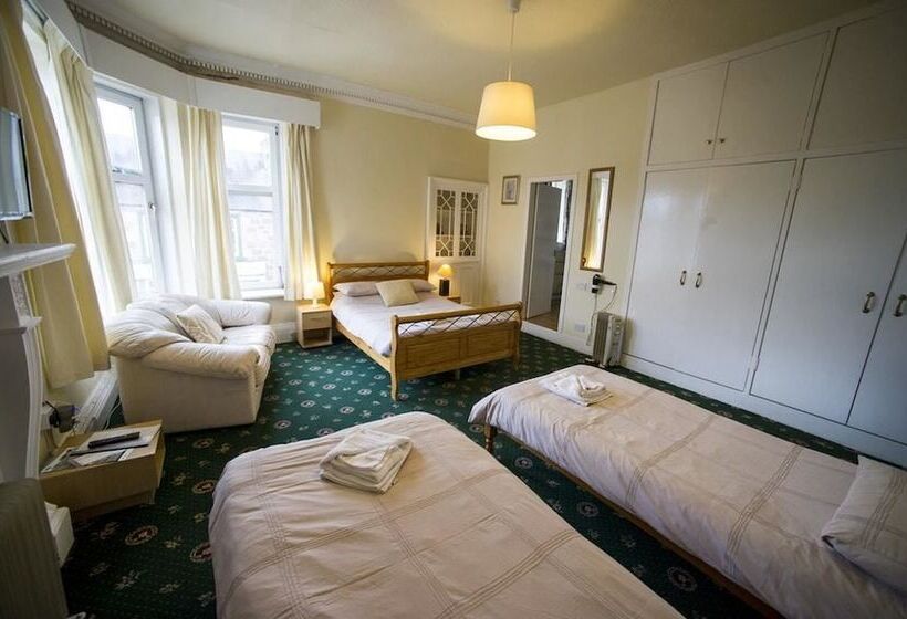 Семейный Номер, Dalgair House