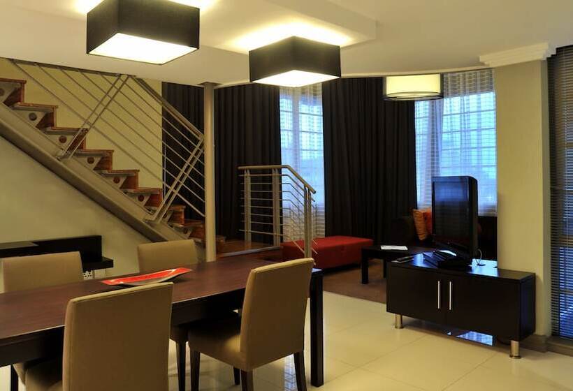Номер Стандарт, Garden Court Victoria Junction