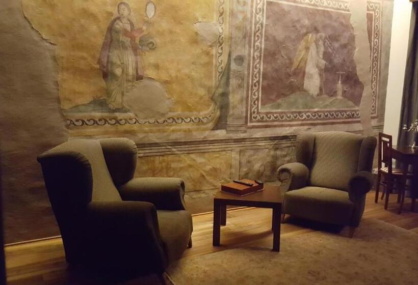 סוויטה, Palazzo Ai Capitani