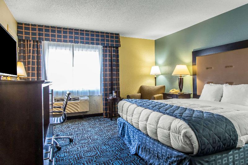스탠다드 룸 킹사이즈 침대, Clarion Inn New London  Mystic