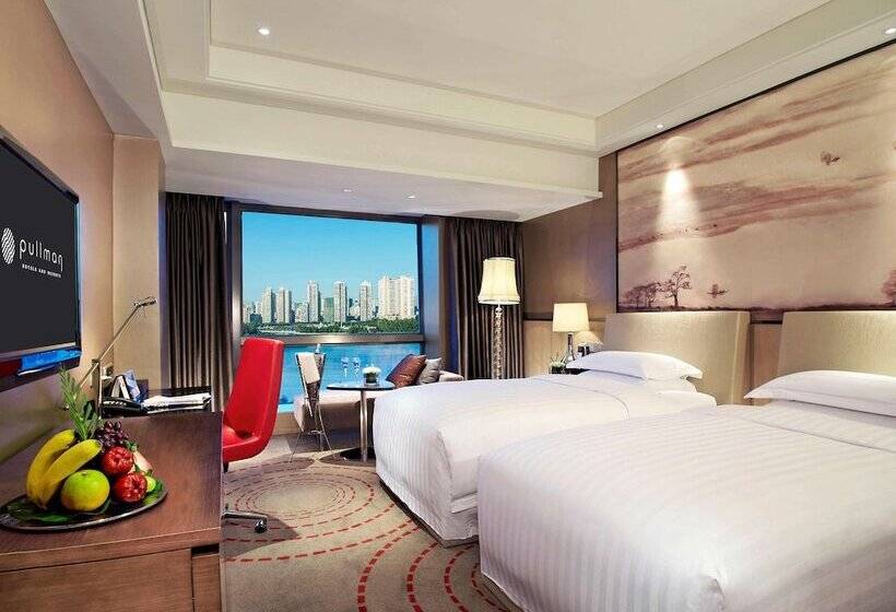 Номер Deluxe Вид на Озеро, Pullman Xiamen Powerlong