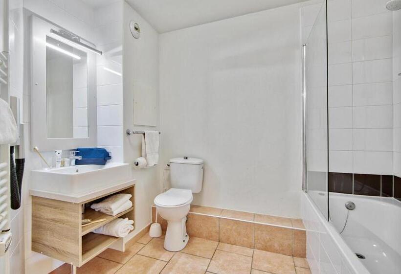 Студия Стандарт Вид на Море, Residence Pierre & Vacances Premium Les Calanques Des Issambres