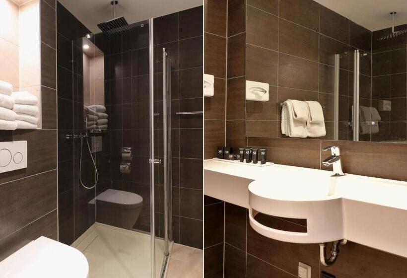 اتاق استاندارد چهار تخته, Xo Hotel Inner