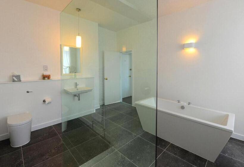 اتاق لوکس با چشم‌انداز دریا, Greystones B&B