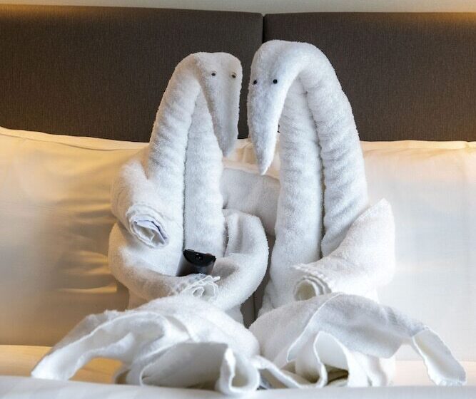 Номер Стандарт 2 Двуспальные Кровати, Holiday Inn London Brentford Lock, An Ihg