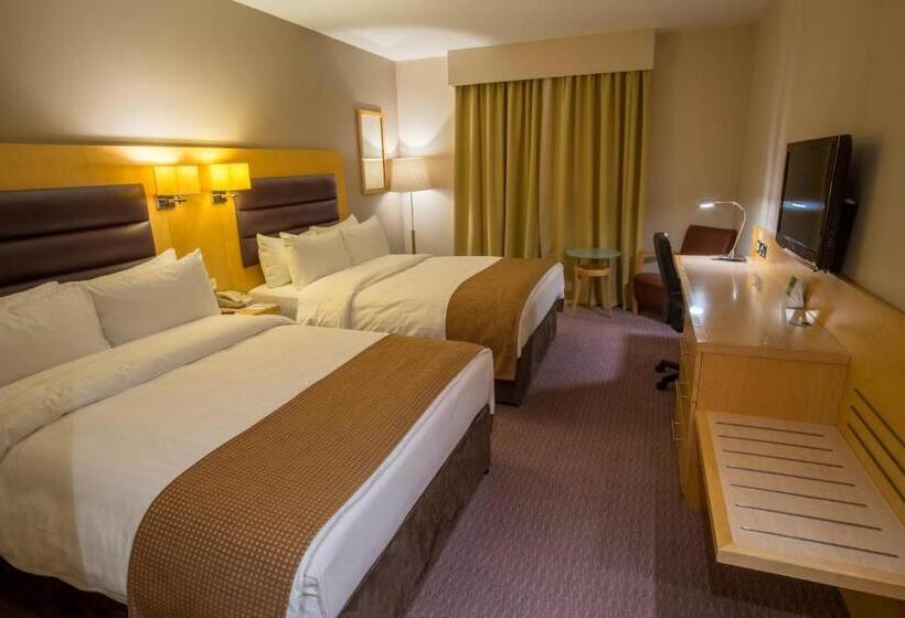 Номер Стандарт 2 Двуспальные Кровати, Holiday Inn London Brentford Lock, An Ihg