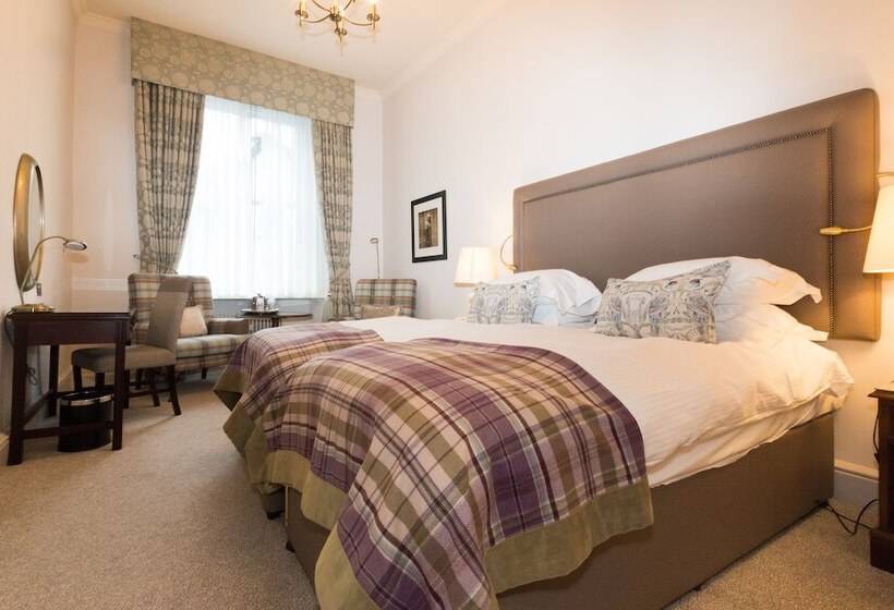 Номер Deluxe, Macdonald Old England Hotel & Spa