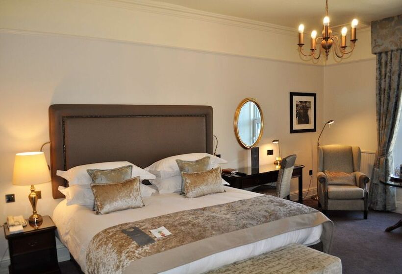 Номер Deluxe, Macdonald Old England Hotel & Spa