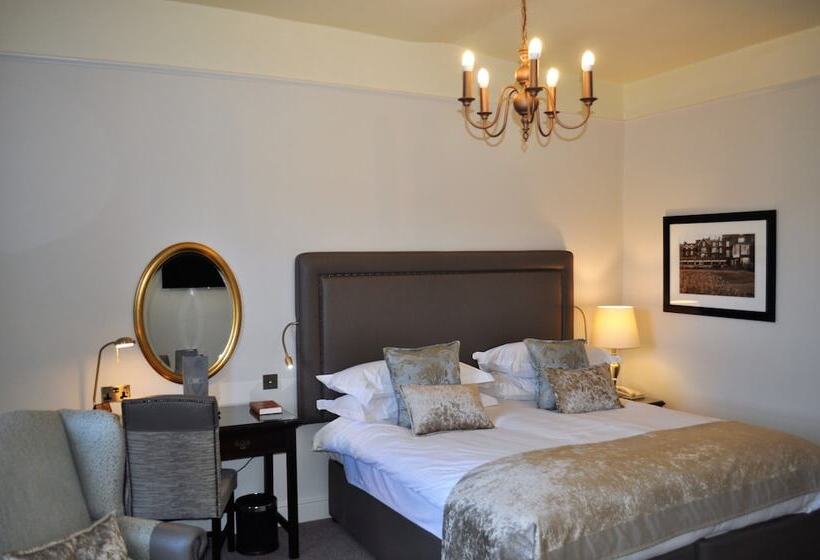 Номер Deluxe, Macdonald Old England Hotel & Spa