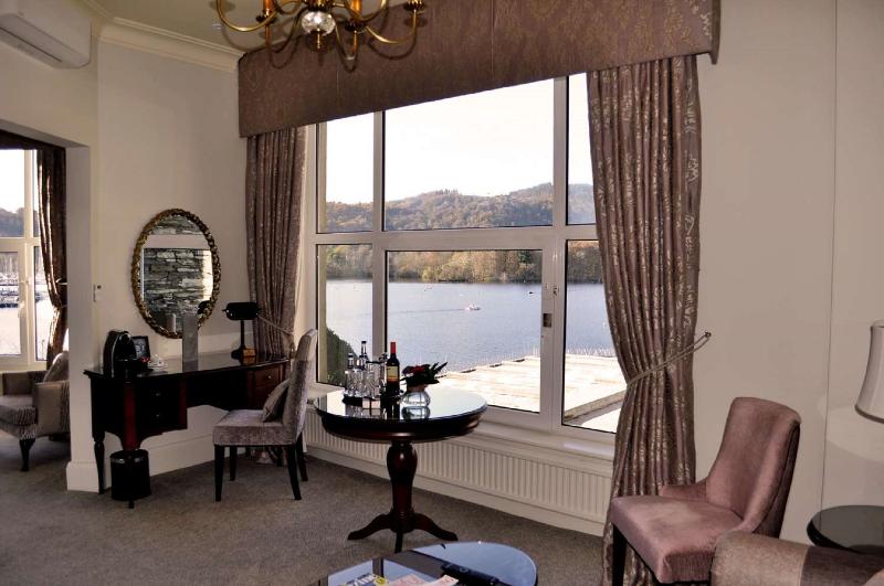디럭스 스위트, Macdonald Old England Hotel & Spa