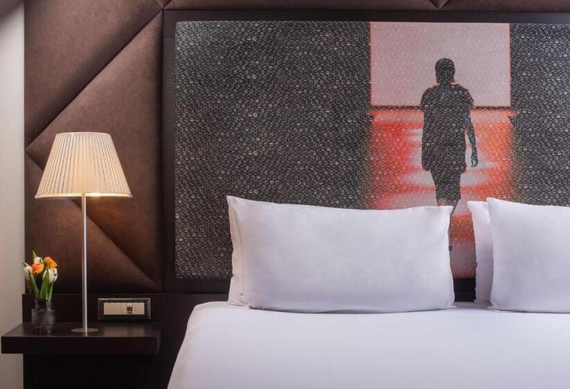 اتاق استاندارد چهار تخته, Nhow Milan