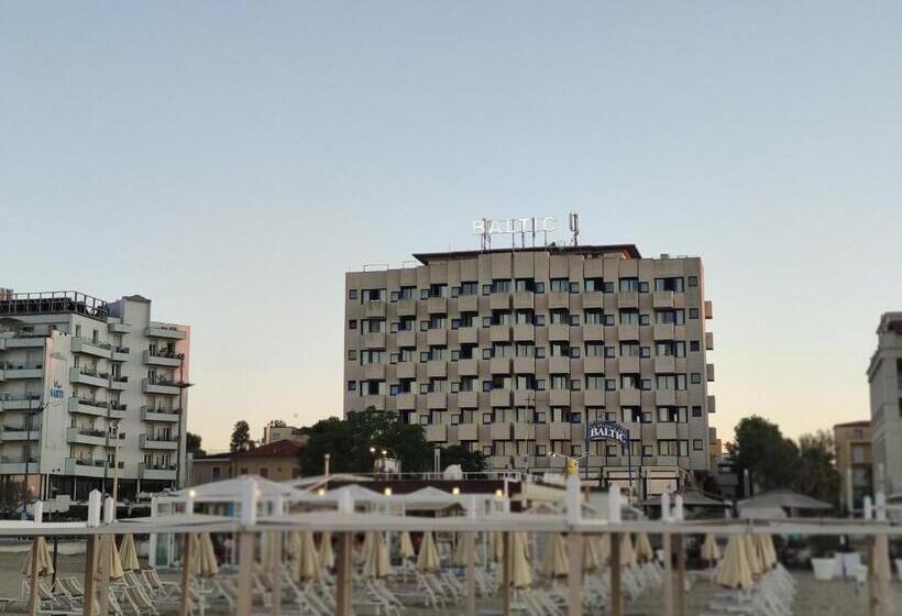 Номер Deluxe Вид на Море с Балконом, Baltic Riccione Fronte Mare