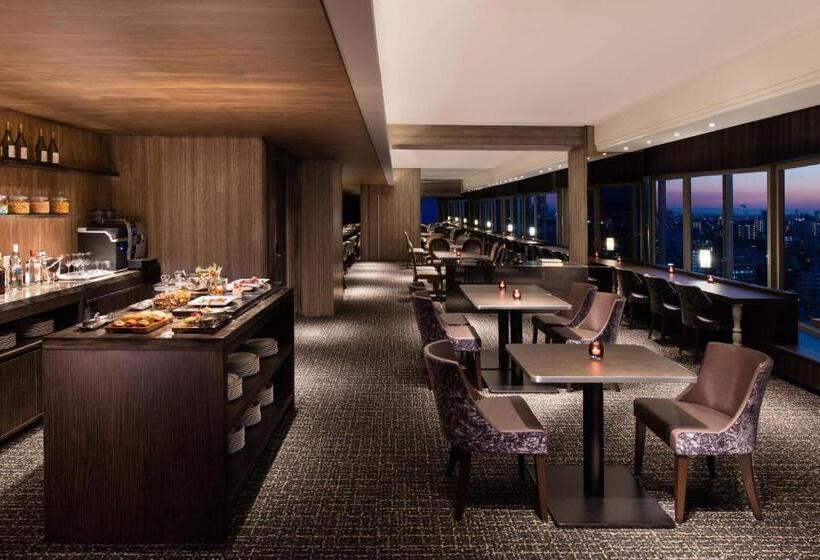 디럭스 룸, Courtyard By Marriott Shin Osaka Station