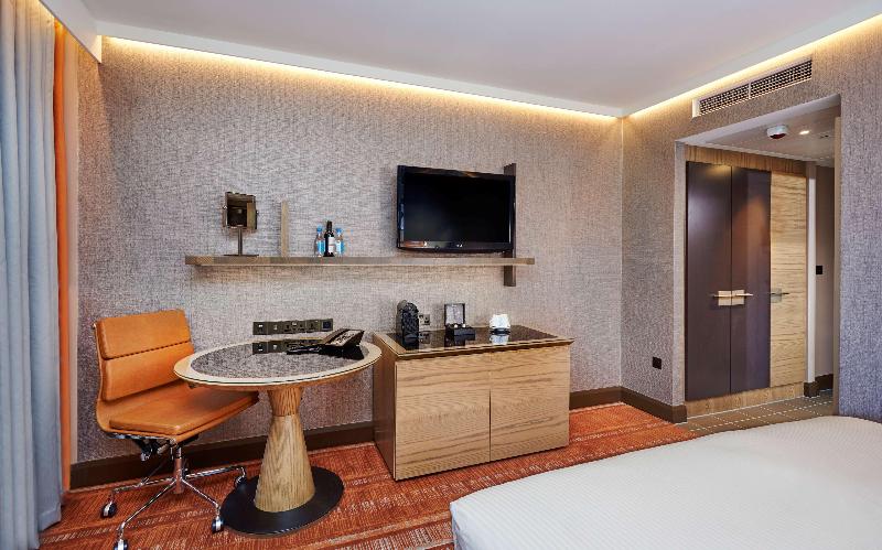 Номер Deluxe, Hilton London Tower Bridge