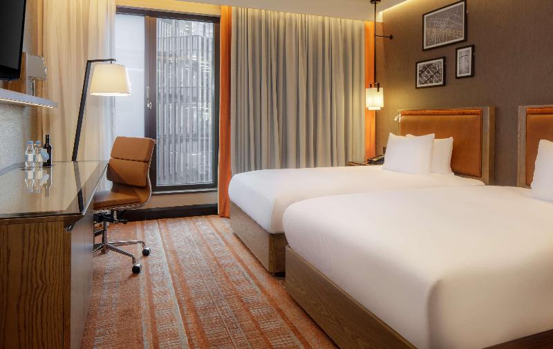 Номер Deluxe, Hilton London Tower Bridge