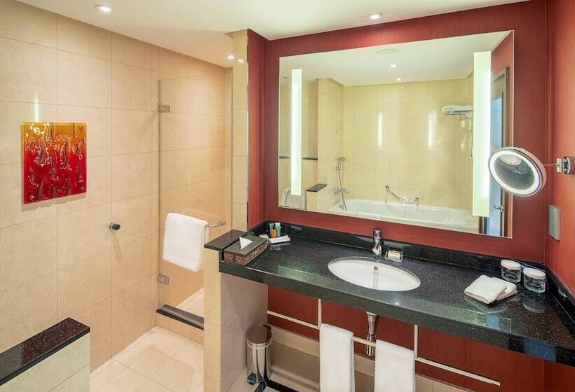 اتاق اجرایی, Hilton Warsaw City